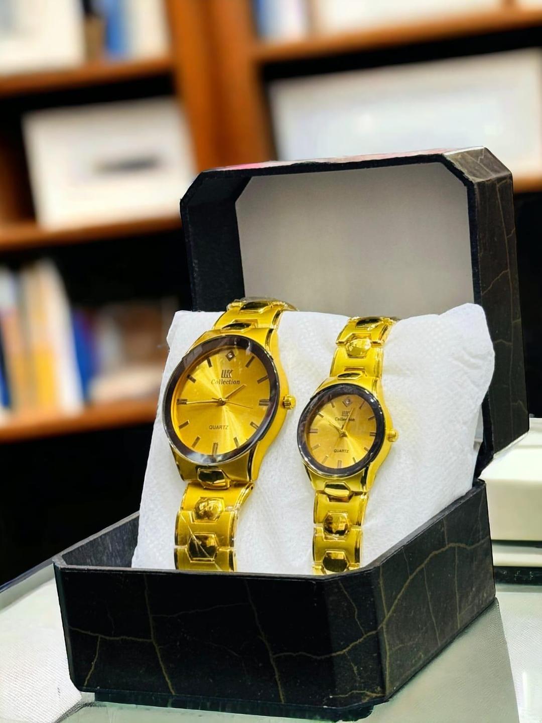 Unisex Quartz Couple Watches - 2 Pcs Analogue Set with Golden Chain Strap - Image 2
